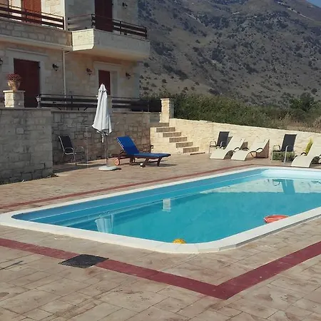 Villa Lake Villas *